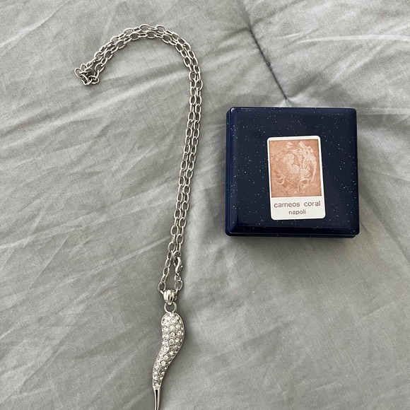Silver Horn Necklace From Naples Italy. Never Worn. - Picture 3 of 3